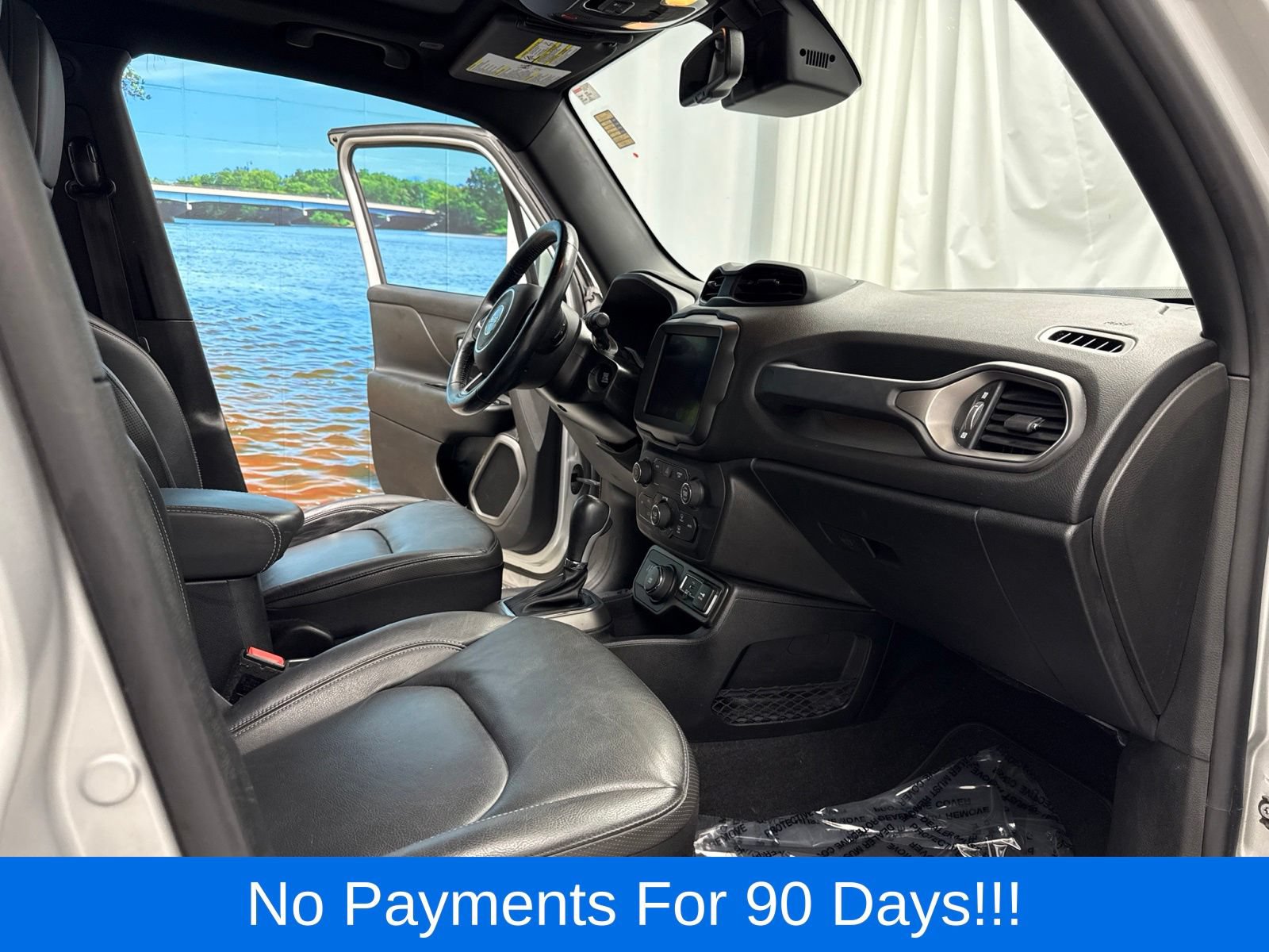 Used 2019 Jeep Renegade Limited w/ Quick Order Package 22P AWD/4WD image 30