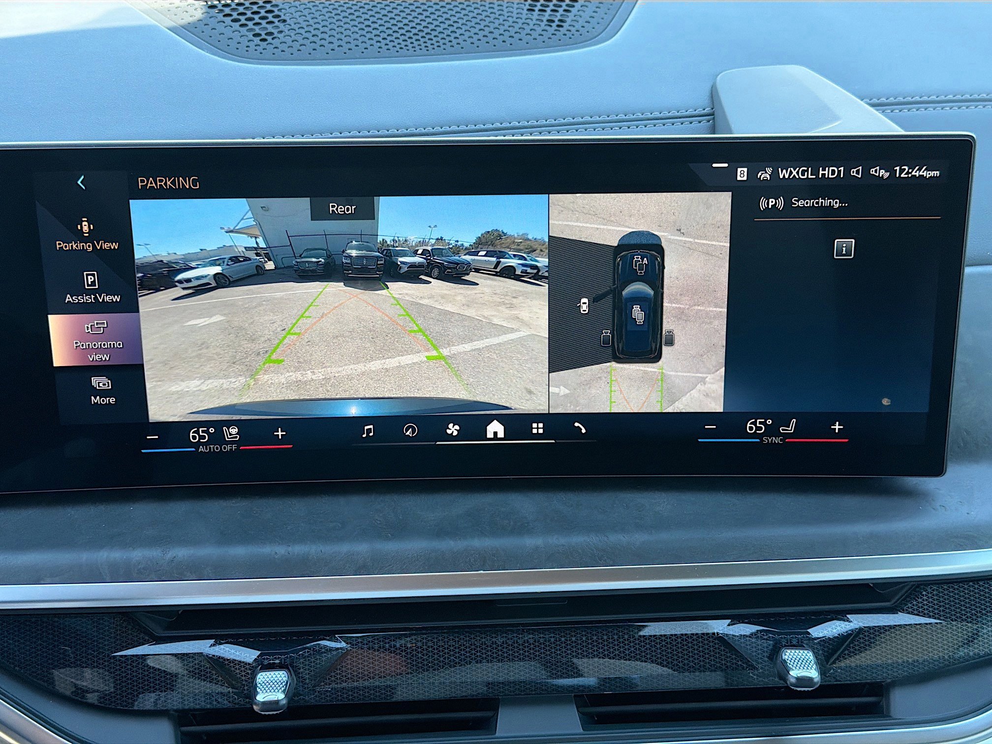 New 2026 BMW X5 xDrive50e w/ Executive Package image 34