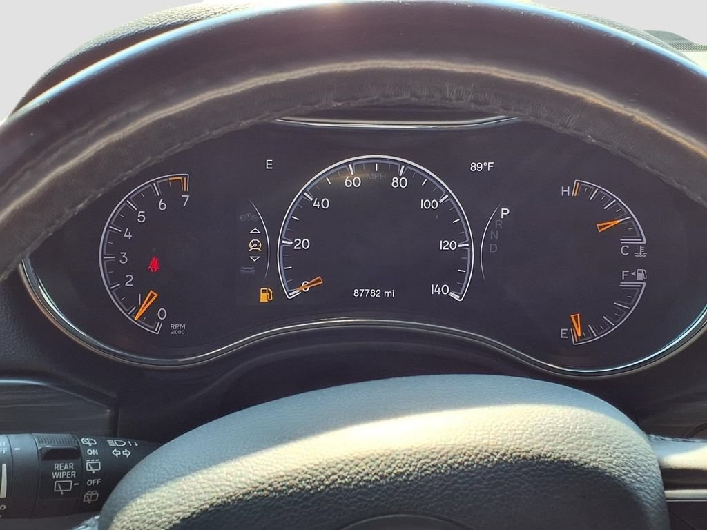 Used 2020 Jeep Grand Cherokee Limited w/ Luxury Group II RWD image 18