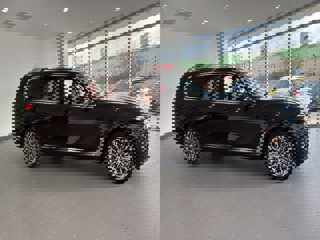 New 2026 BMW X7 xDrive40i