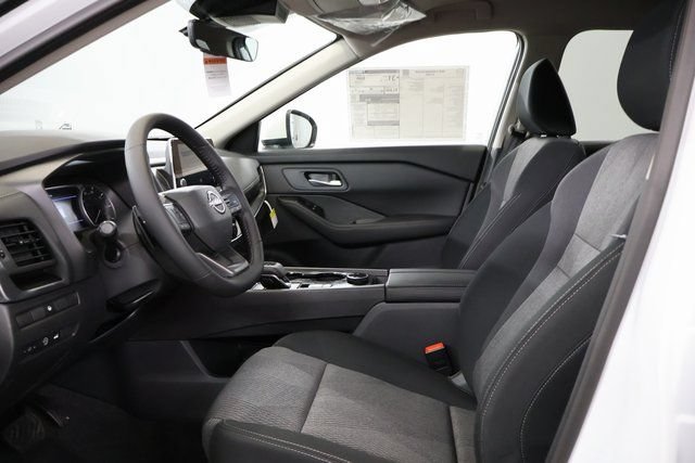 New 2026 Nissan Rogue SV w/ Cold Weather Package AWD/4WD image 12