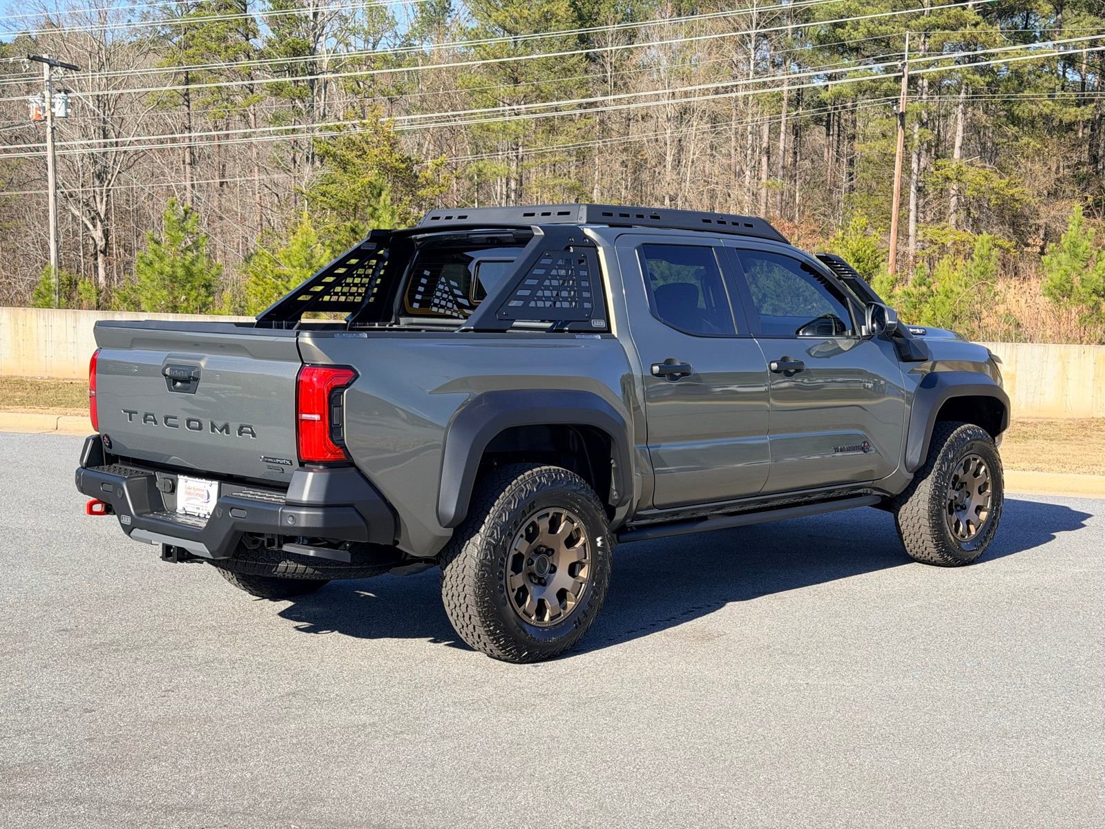 Used 2025 Toyota Tacoma Trailhunter AWD/4WD image 25