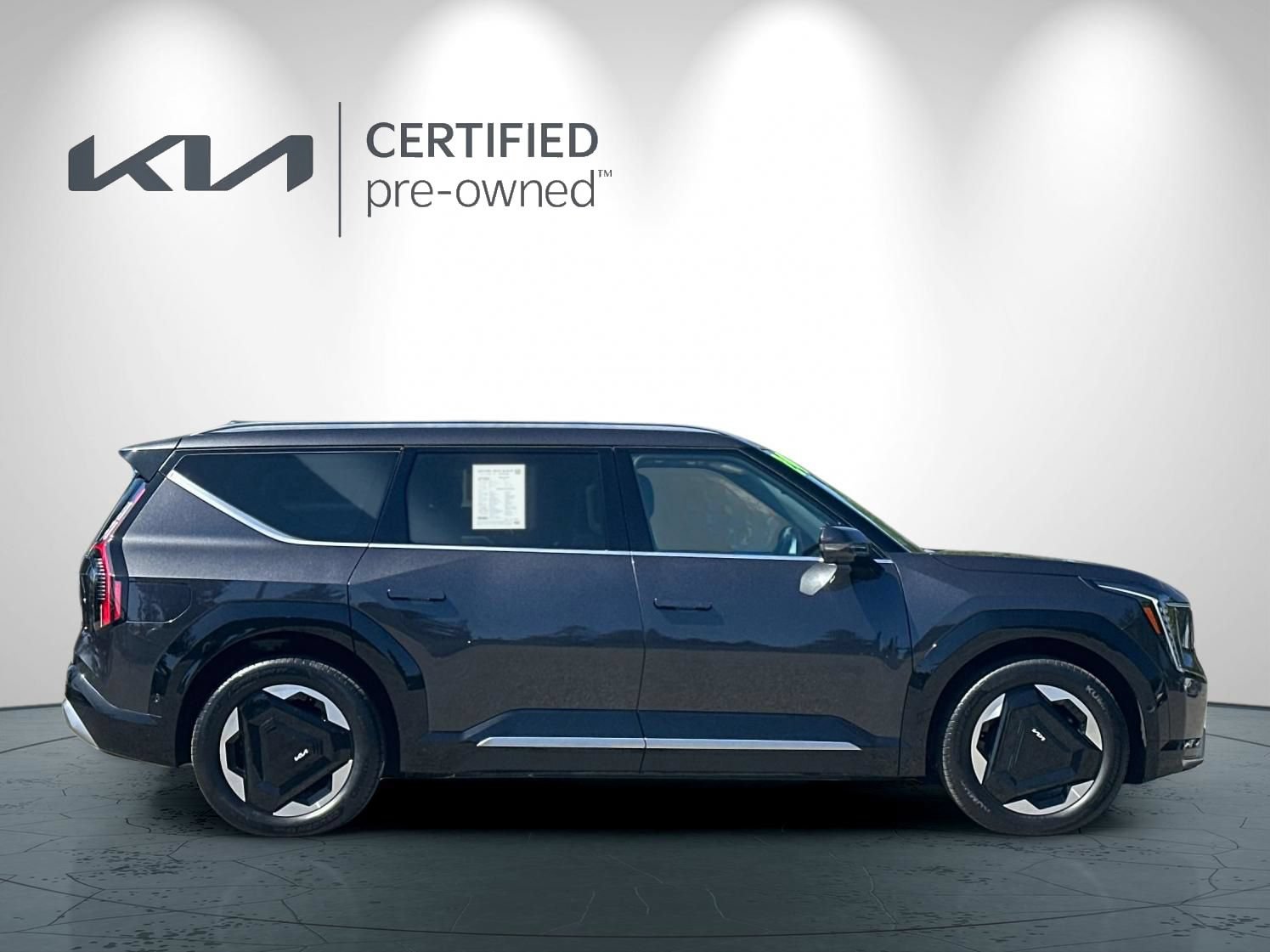 Certified 2024 Kia EV9 Land AWD/4WD image 3