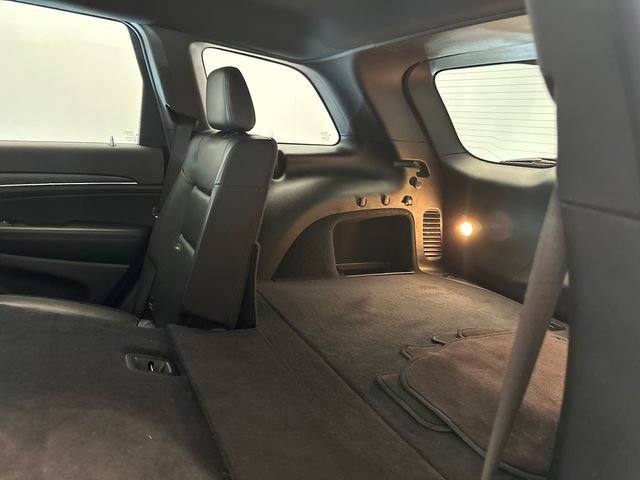 Used 2019 Jeep Grand Cherokee Limited AWD/4WD image 14