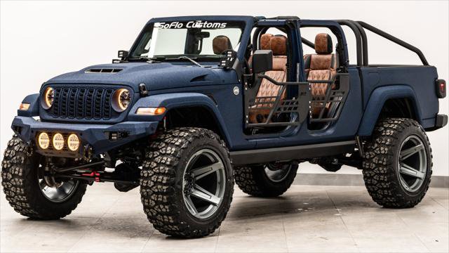 Used 2025 Jeep Gladiator Sport AWD/4WD image 4