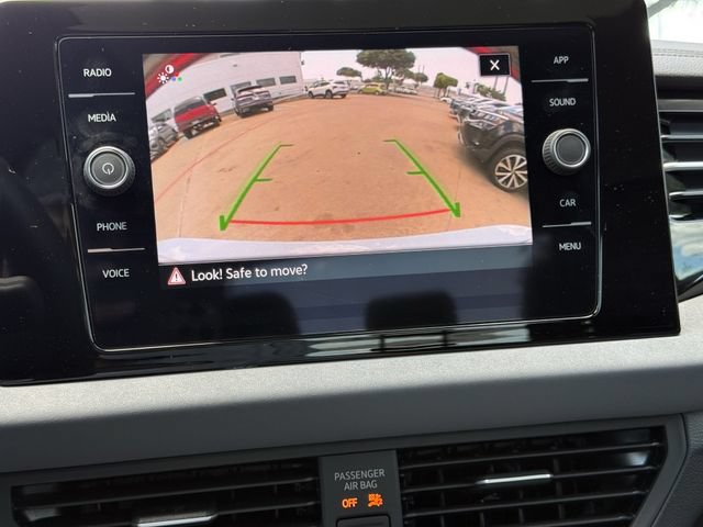 Used 2026 Volkswagen Jetta SE FWD image 15