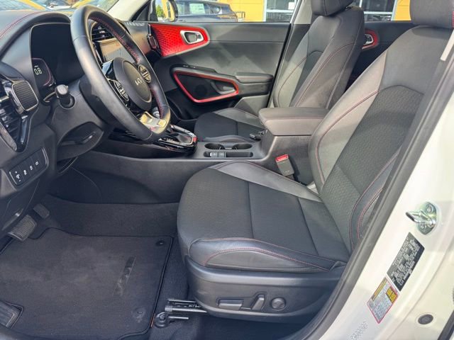 Certified 2025 Kia Soul GT-Line w/ GT-Line Technology Package image 21