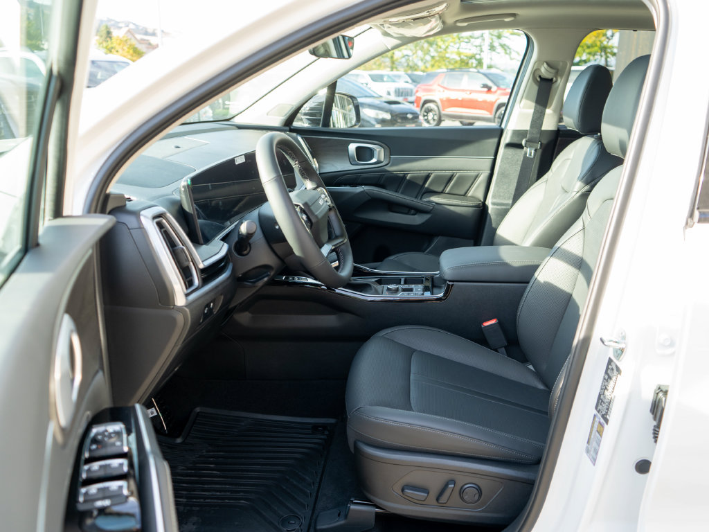 New 2026 Kia Sorento SX AWD/4WD image 11