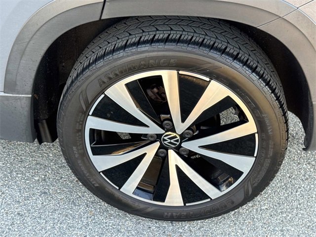 Used 2023 Volkswagen Taos SE w/ Panoramic Sunroof Package image 31