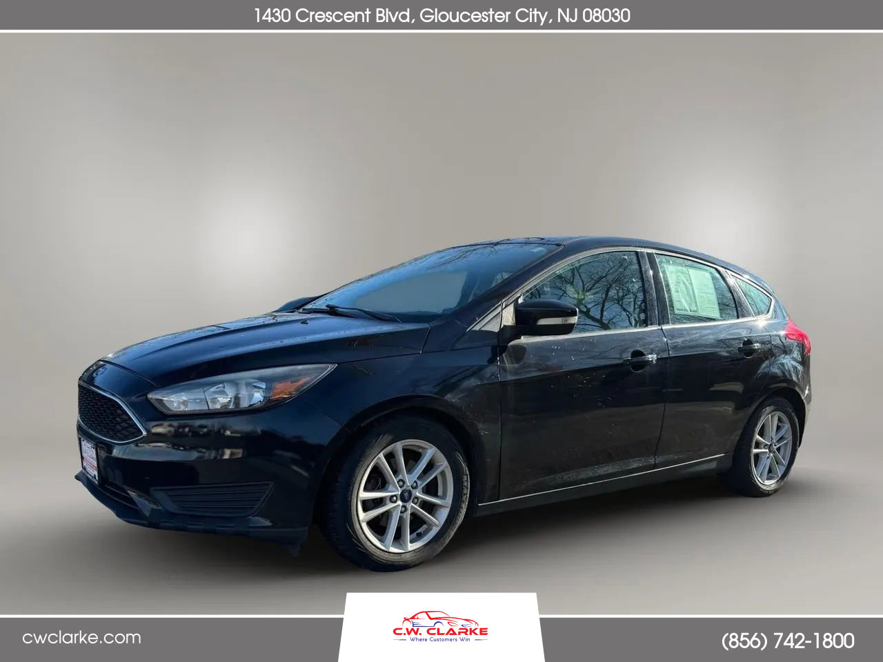 Used 2017 Ford Focus SE image 1