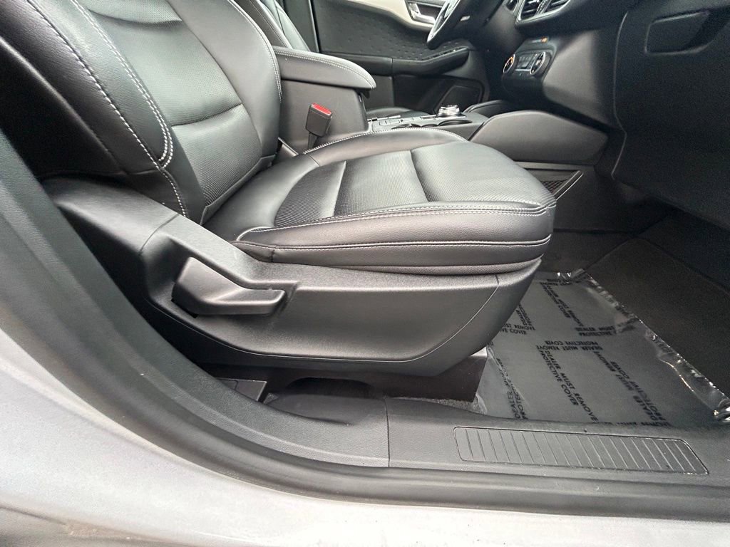 Certified 2020 Ford Escape SEL FWD image 25