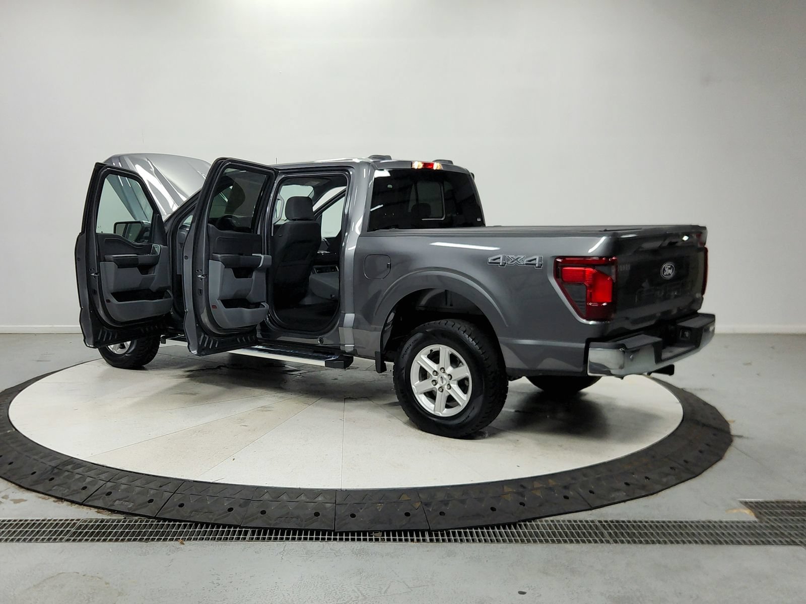 Used 2025 Ford F150 XLT w/ Equipment Group 302A MID AWD/4WD image 14
