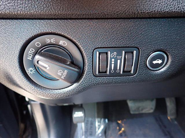 Used 2013 Dodge Charger R/T AWD/4WD image 17