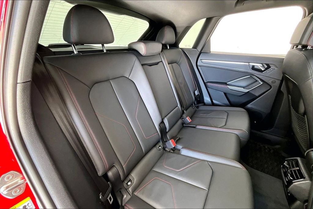 Used 2025 Audi Q3 2.0T Premium Plus image 34