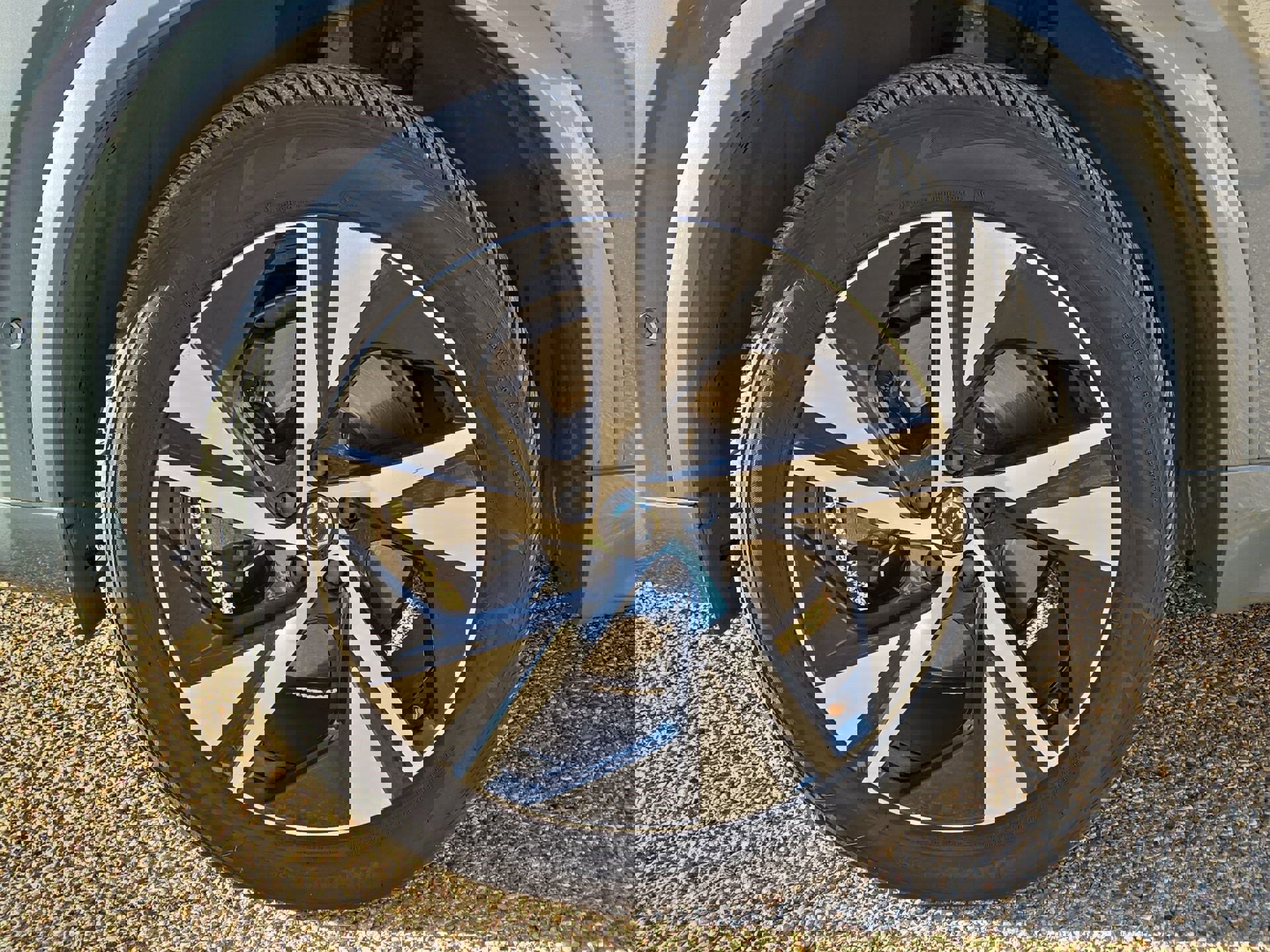 Used 2020 Volvo XC90 T6 R-Design image 11