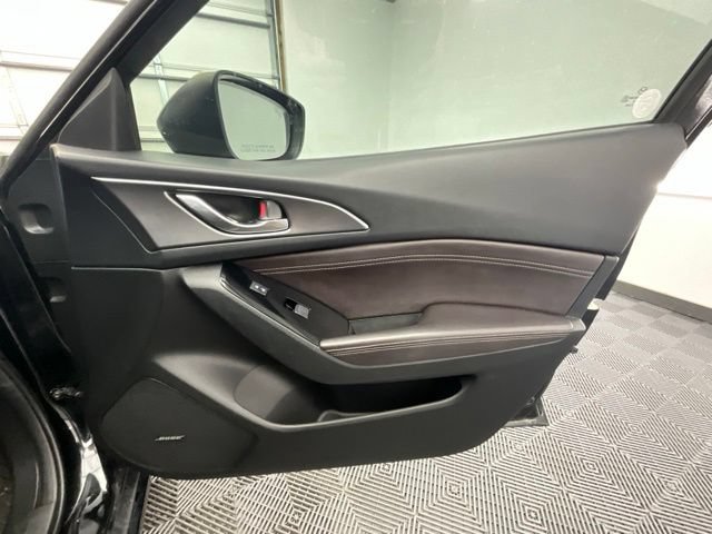Used 2017 MAZDA MAZDA3 Grand Touring FWD image 14