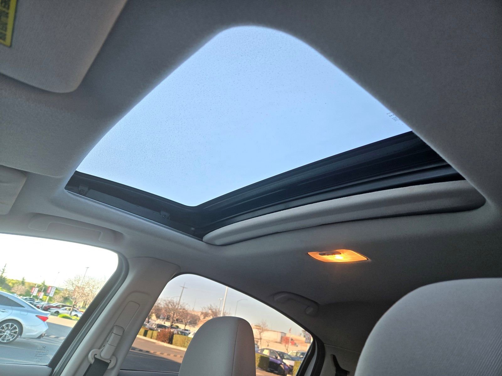 Used 2017 Honda HR-V EX image 16