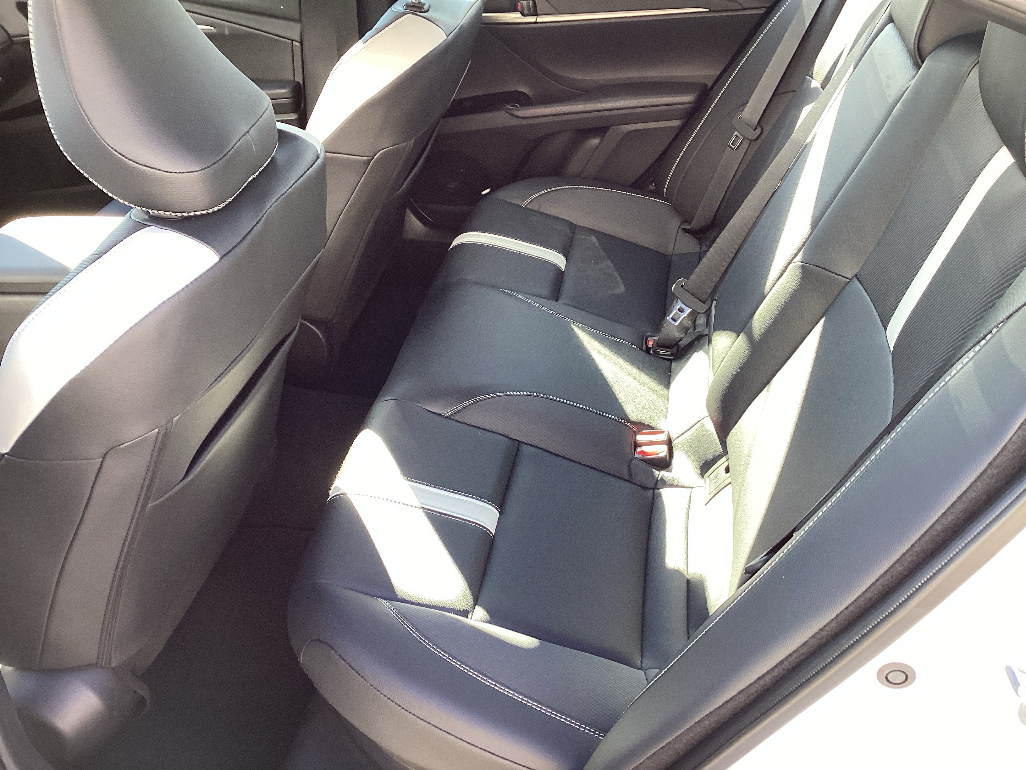 Used 2026 Toyota Camry Hybrid w/ Multimedia Upgrade Package FWD image 12