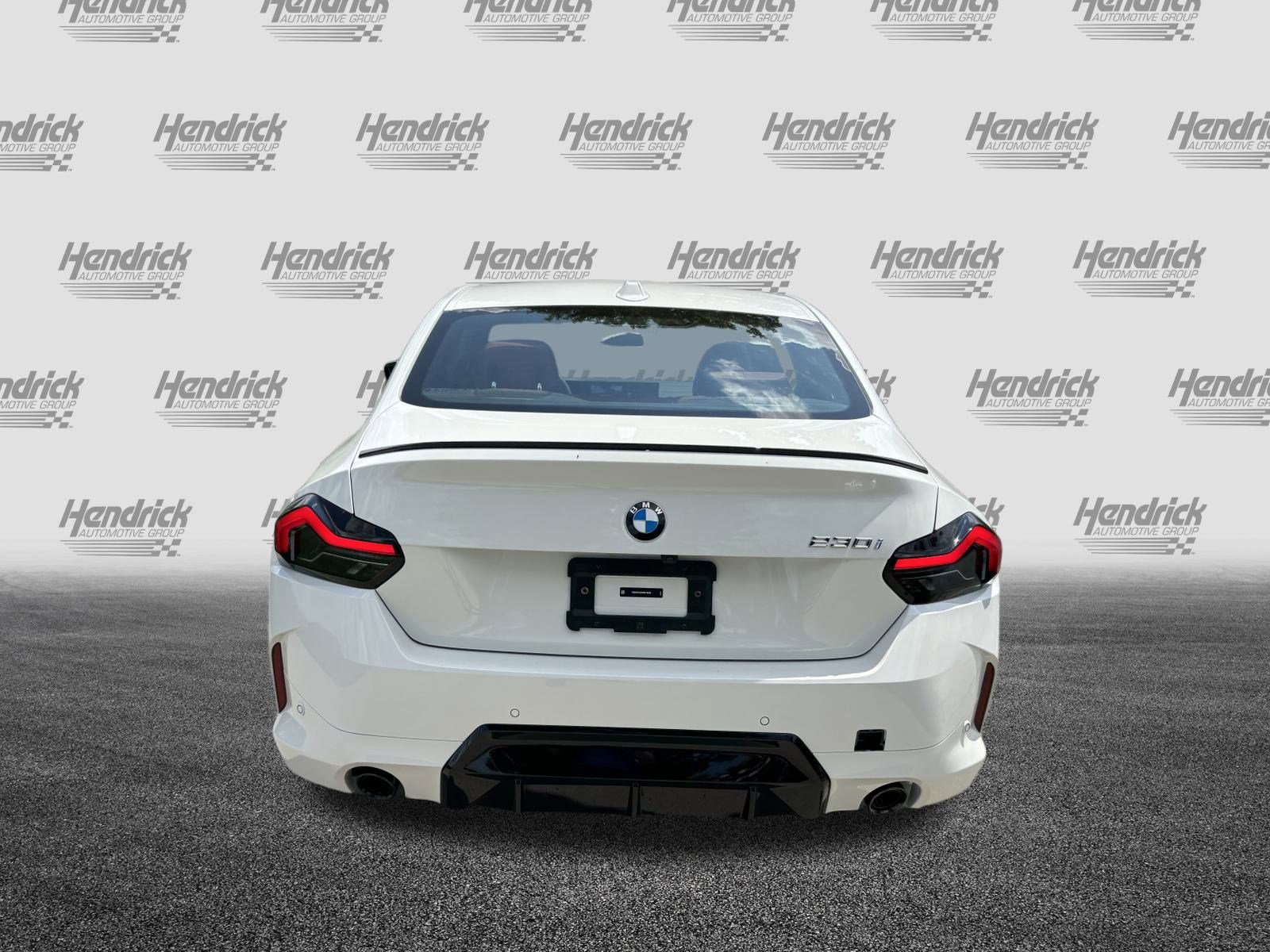 Used 2025 BMW 230i Coupe w/ M Sport Package image 9