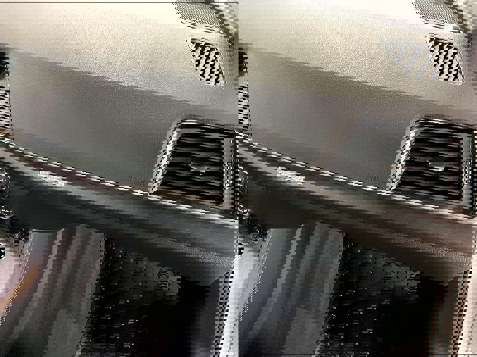 Used 2023 Audi Q5 2.0T Premium Plus w/ Premium Plus Package image 17