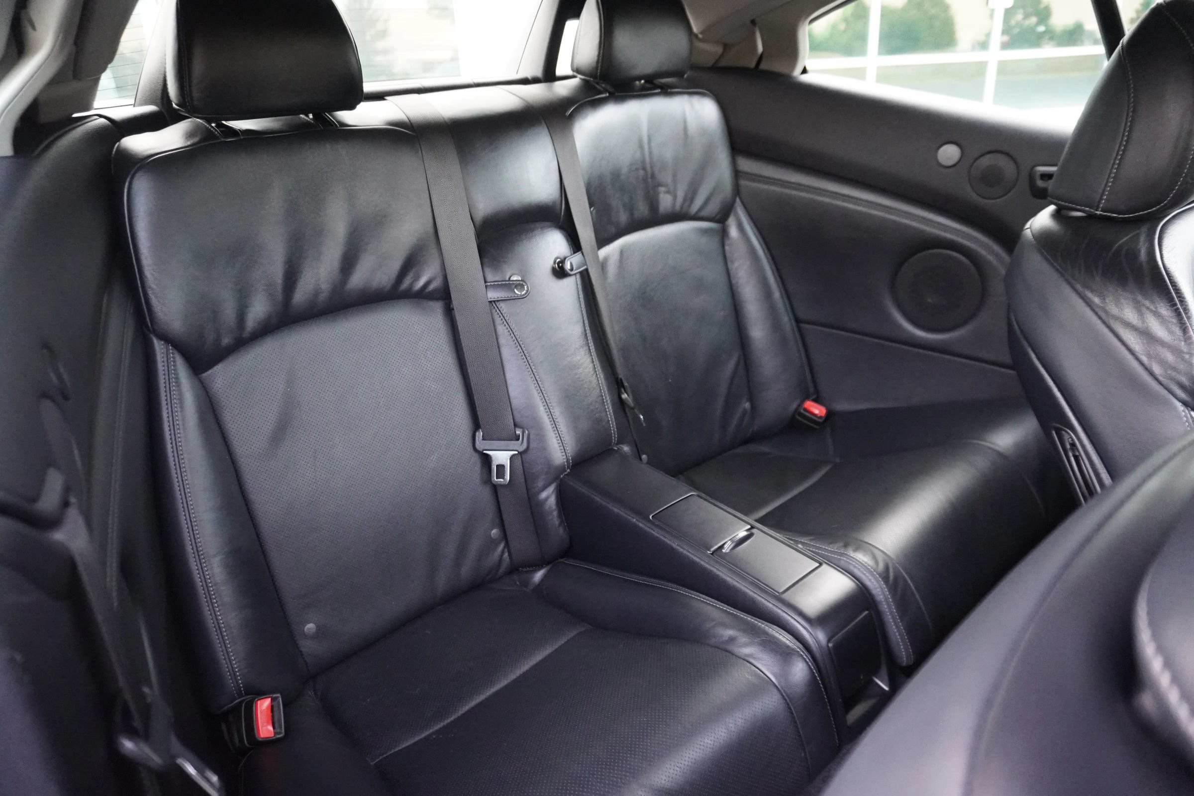 Used 2011 Lexus IS 250C RWD image 12