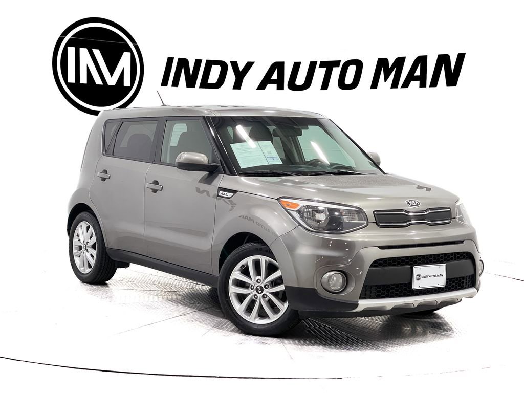Used 2017 Kia Soul + image 2