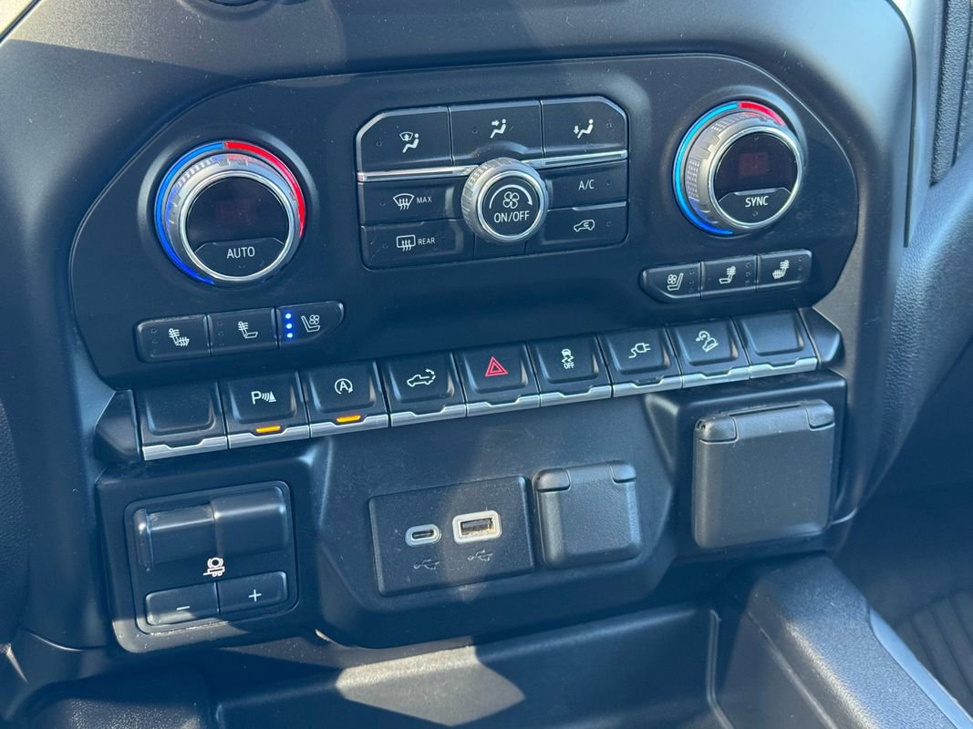 Used 2020 Chevrolet Silverado 1500 LTZ w/ LTZ Convenience Package image 18