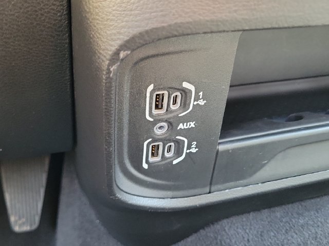 Used 2025 RAM 2500 Big Horn AWD/4WD image 31