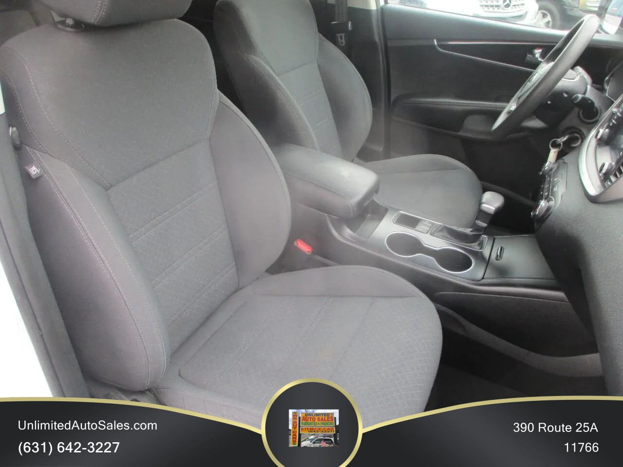 Used 2020 Kia Sorento FWD V6 image 7