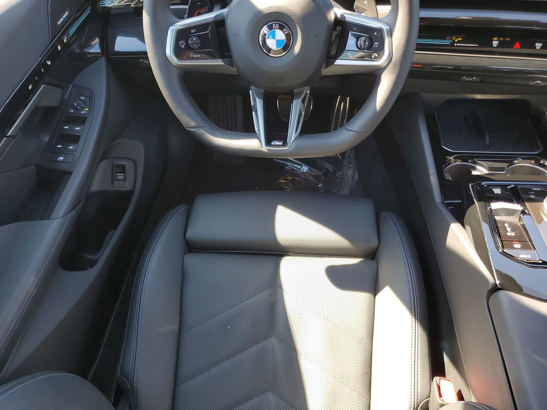 Used 2025 BMW 530i image 15