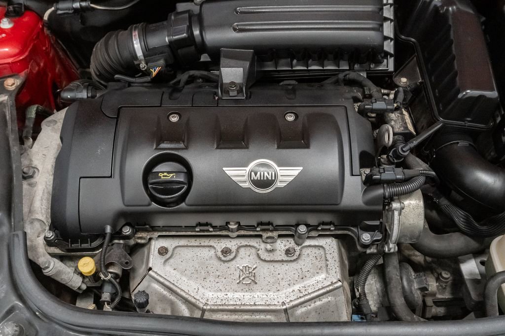 Used 2009 MINI Cooper Hardtop FWD image 4