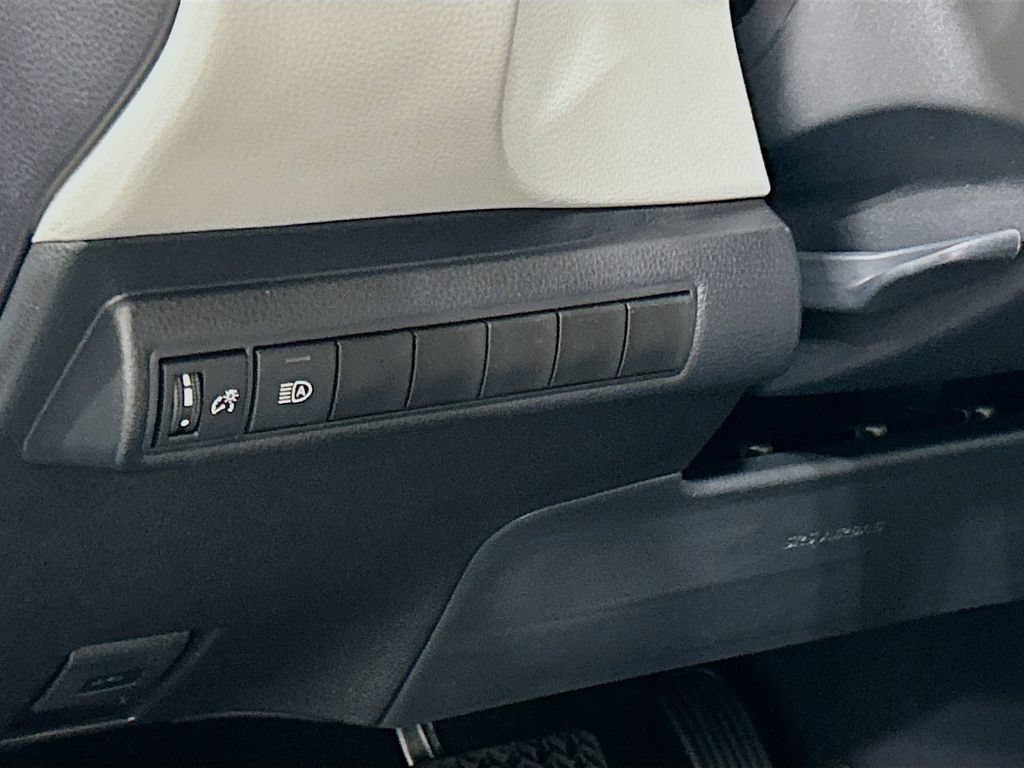 New 2026 Toyota Corolla LE FWD image 11