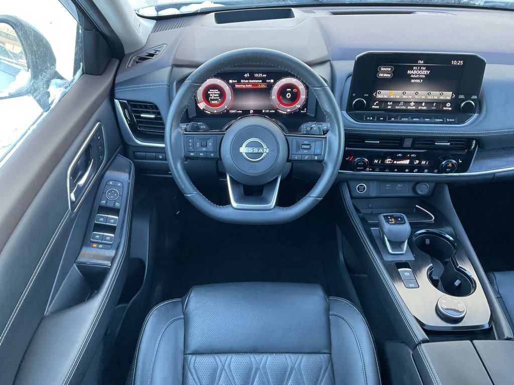 Used 2022 Nissan Rogue Platinum w/ Head-Up Display Package image 15
