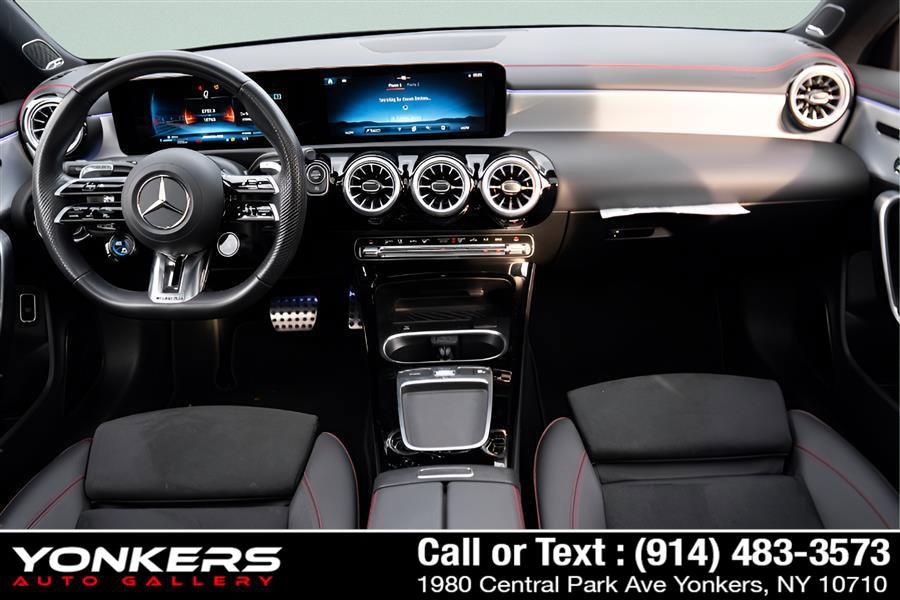 Used 2025 Mercedes-Benz CLA 35 AMG 4MATIC image 33