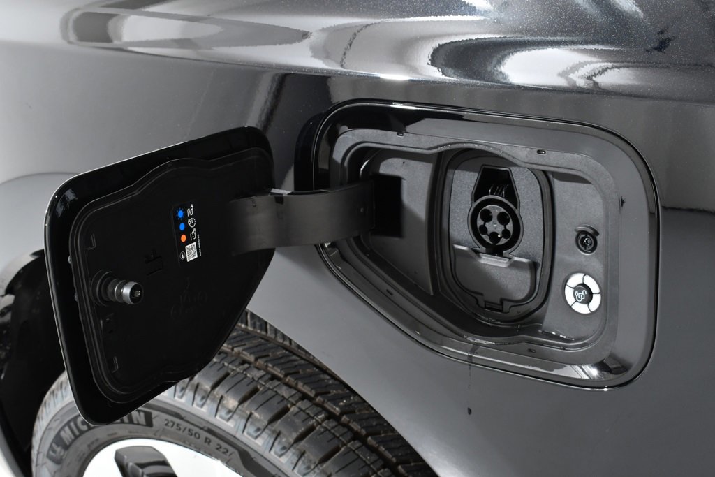 New 2025 Ford F150 Lightning Platinum image 25