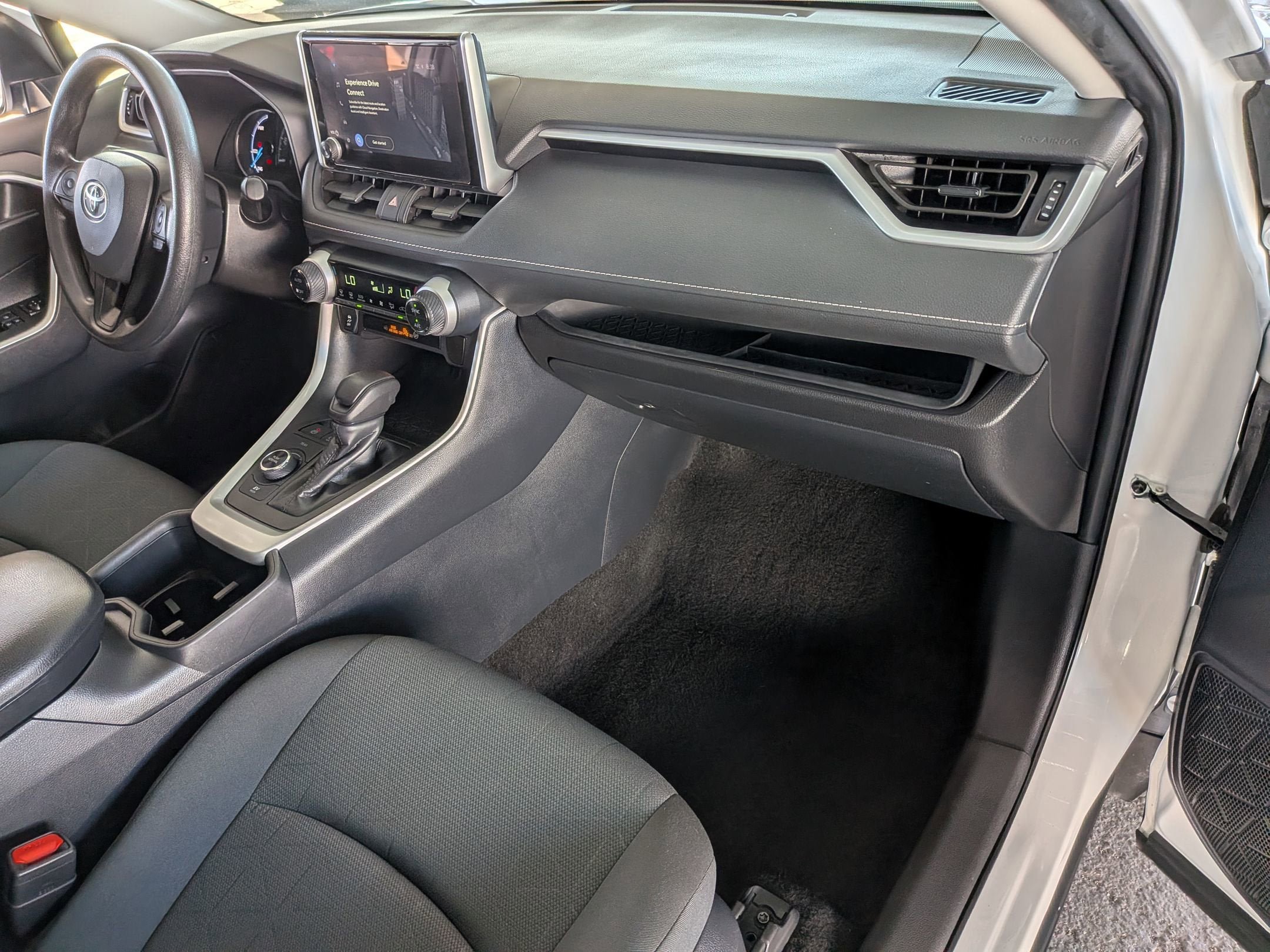 Certified 2025 Toyota RAV4 XLE AWD/4WD image 34