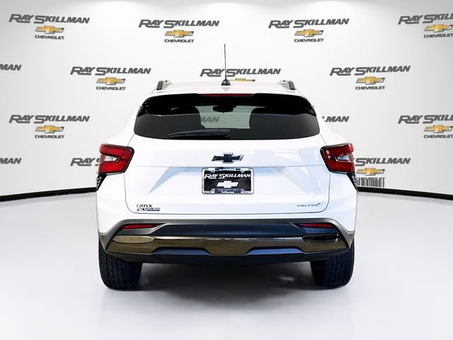 Used 2024 Chevrolet Trax ACTIV w/ Sunroof Package FWD image 6