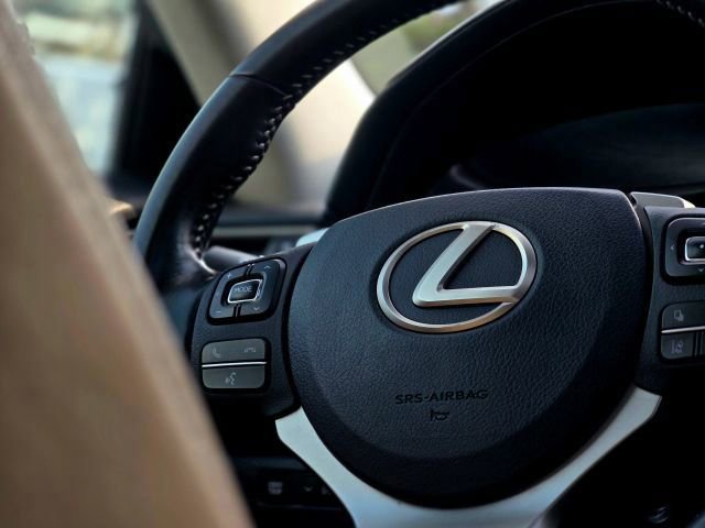 Used 2017 Lexus IS 200t image 13