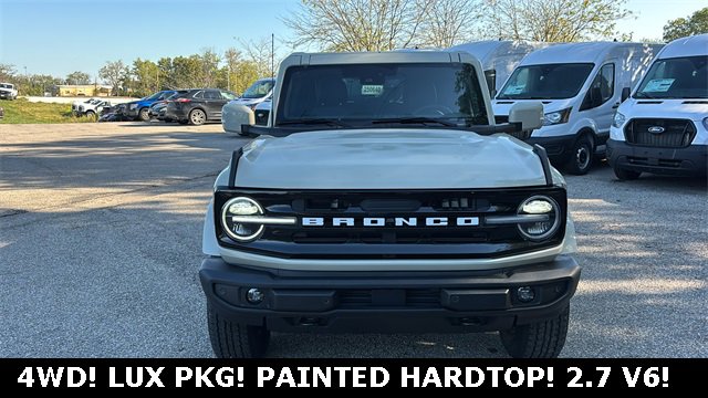 New 2025 Ford Bronco Outer Banks image 5