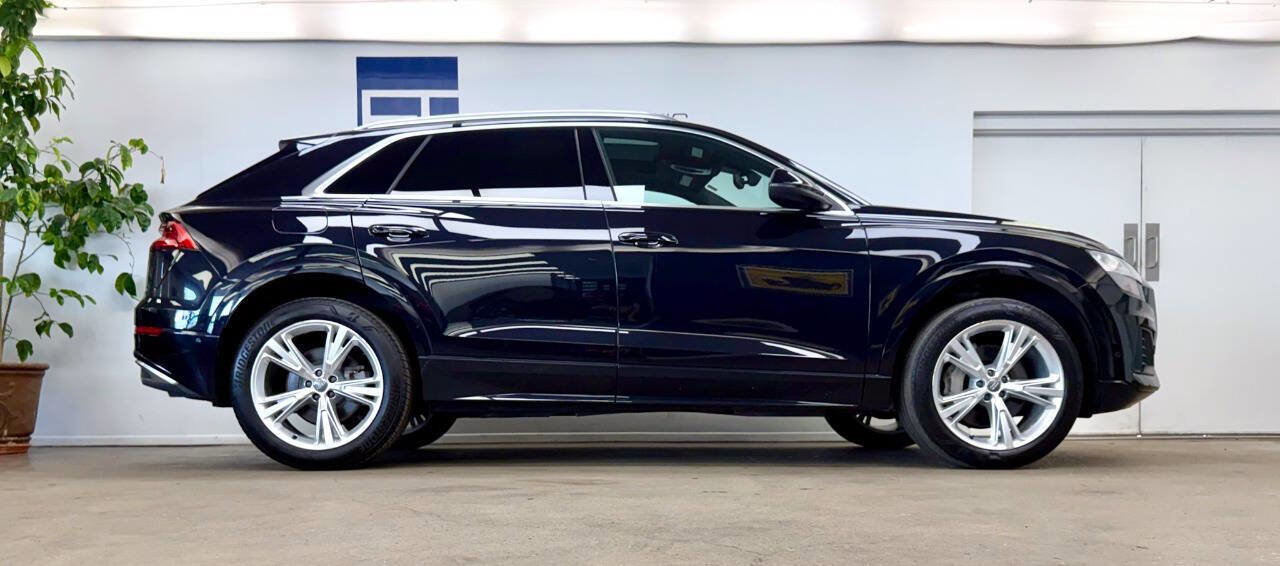 Used 2019 Audi Q8 Premium Plus w/ Premium Plus image 27