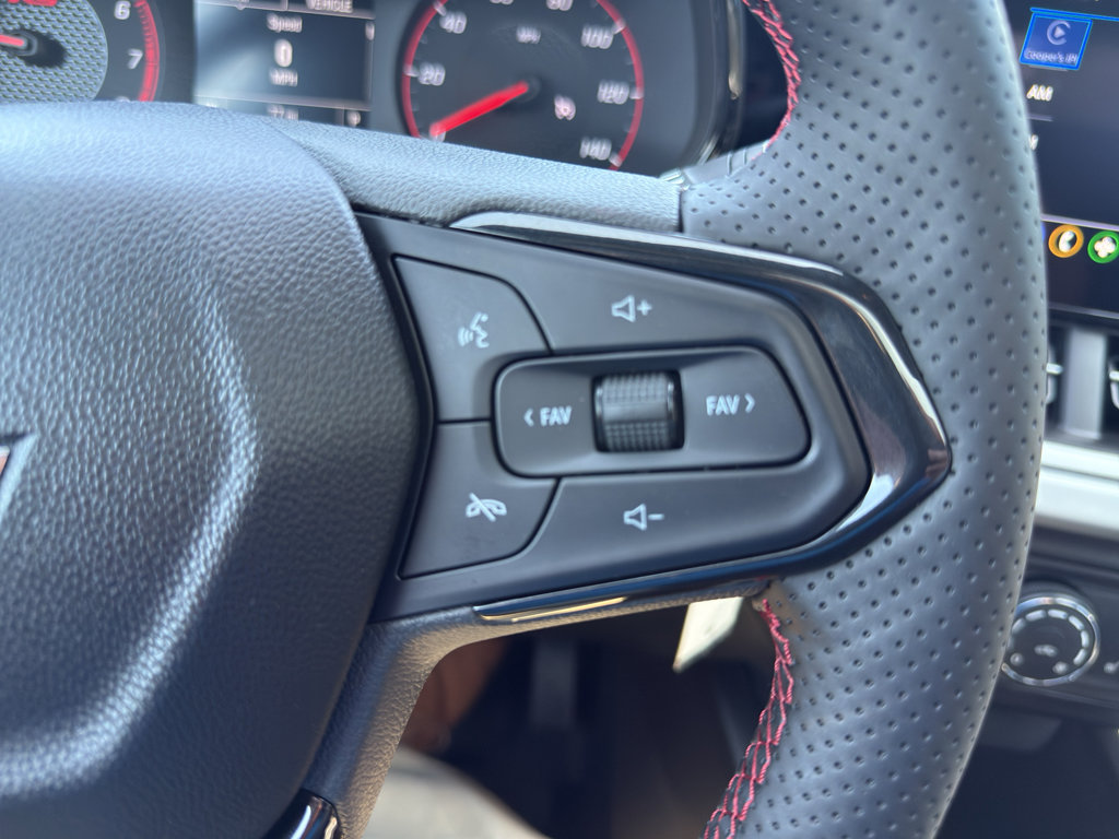 New 2026 Chevrolet Trax RS w/ Sunroof Package image 17