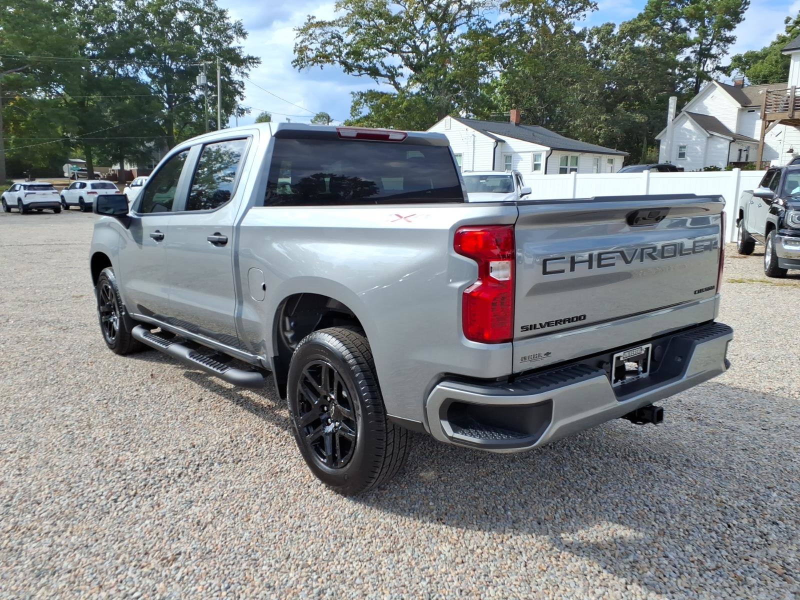 New 2026 Chevrolet Silverado 2500 ZR2 w/ LPO, Dark Essentials Package AWD/4WD image 4