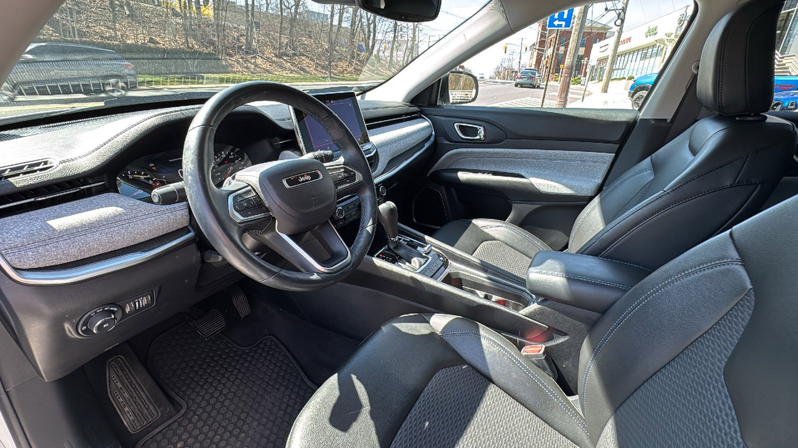 Certified 2022 Jeep Compass Latitude w/ Convenience Group AWD/4WD image 16