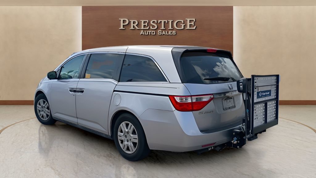 Used 2013 Honda Odyssey LX image 6
