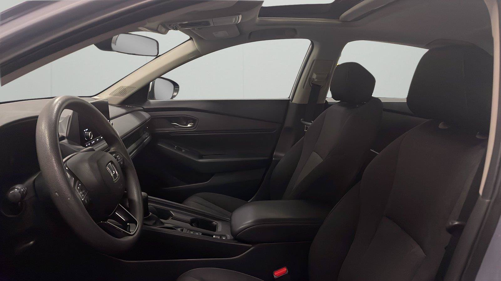 Used 2023 Honda Accord EX image 10