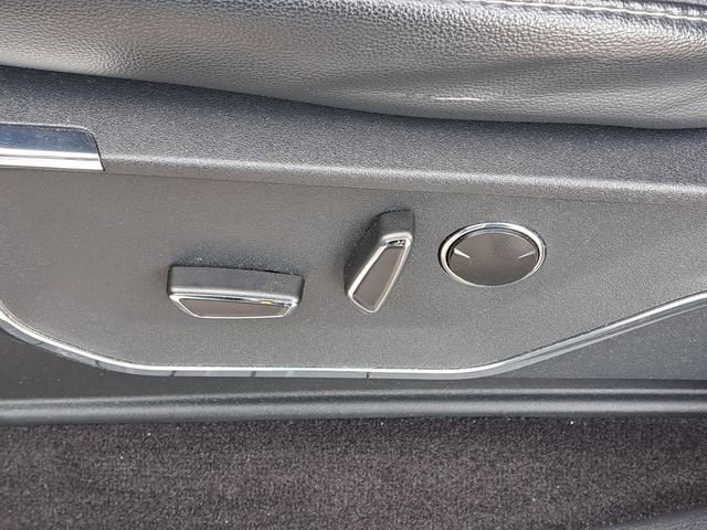 Used 2022 Ford F150 Lariat w/ Equipment Group 502A High image 9