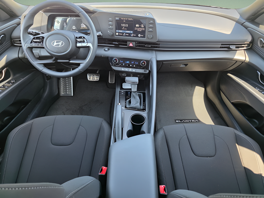 New 2026 Hyundai Elantra Sport FWD image 15