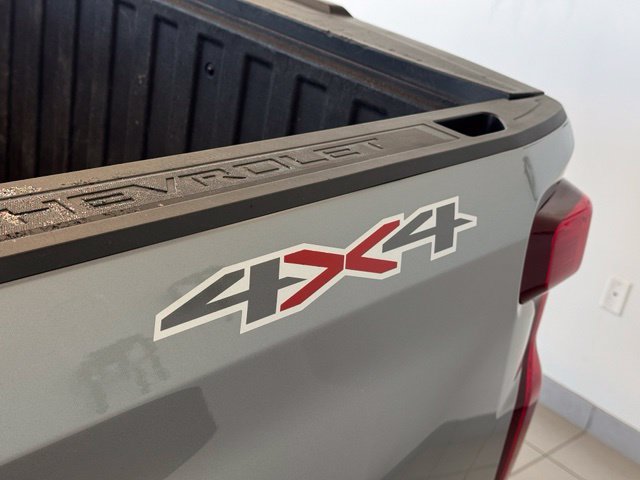 Certified 2024 Chevrolet Silverado 1500 LT AWD/4WD image 46