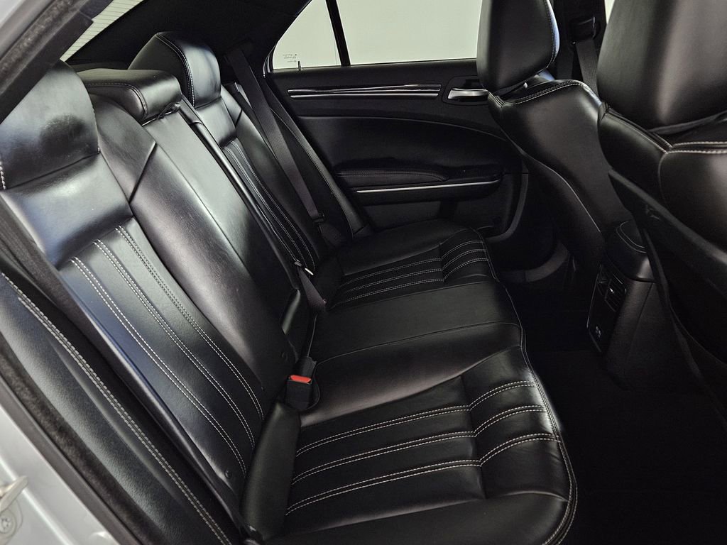 Used 2023 Chrysler 300 S image 31