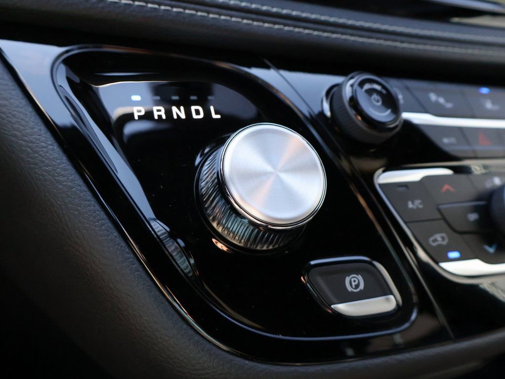 New 2026 Chrysler Pacifica Select FWD image 35